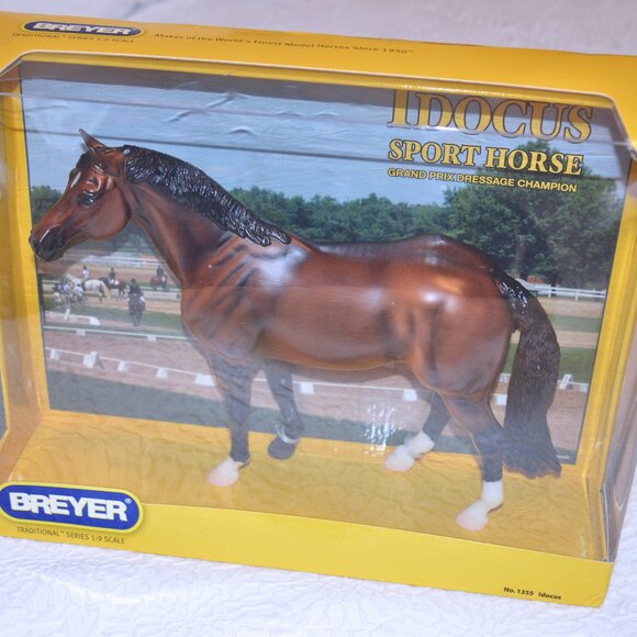 Vintage Breyer Horse 1355 Idocus 2009-2010 signed by Courtney King-Dye